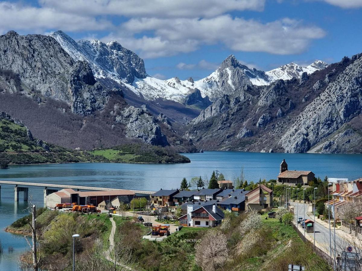 Hostal Sainz Riaño Eksteriør bilde