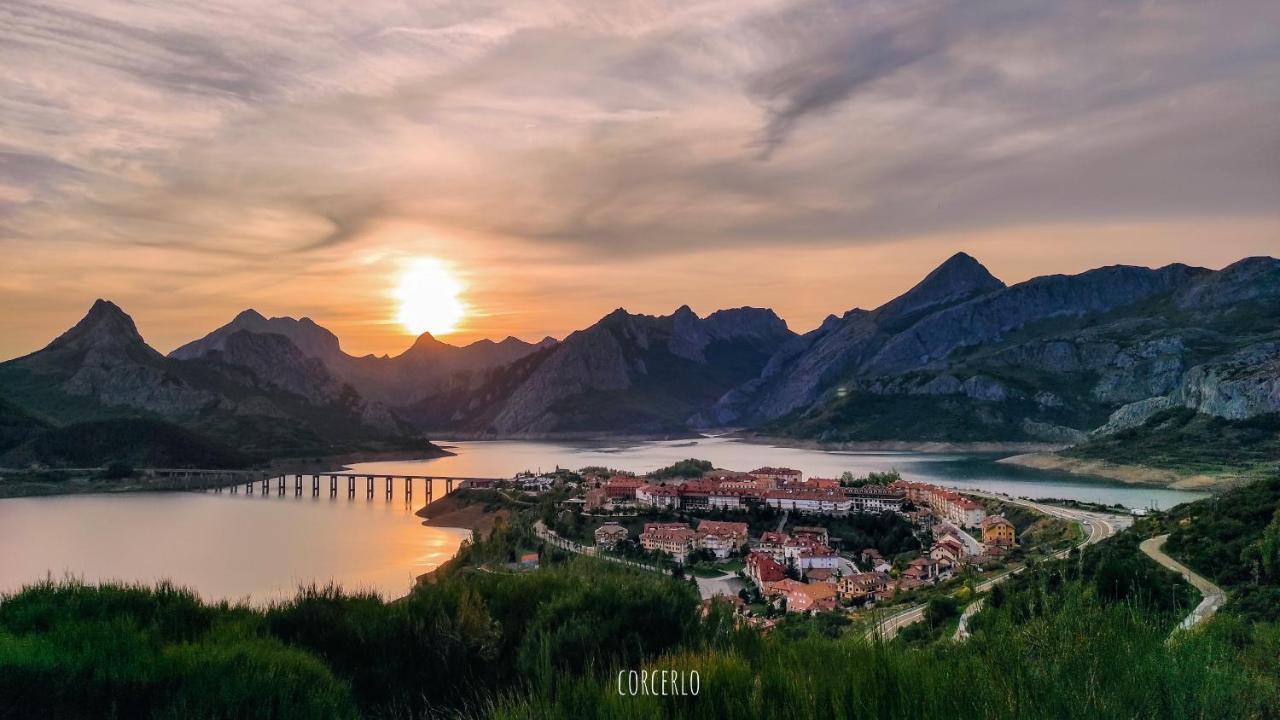 Hostal Sainz Riaño Eksteriør bilde