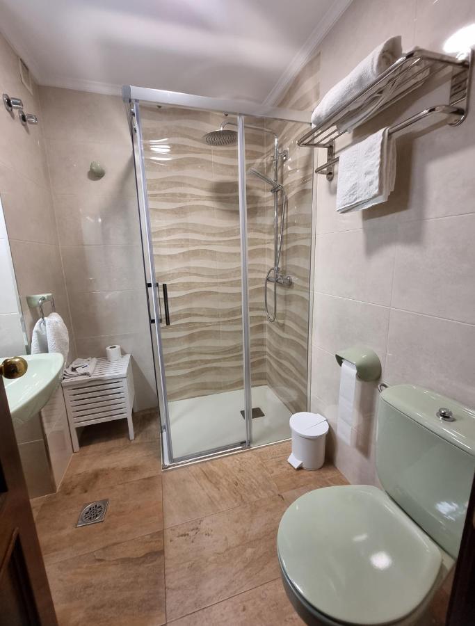 Hostal Sainz Riaño Eksteriør bilde