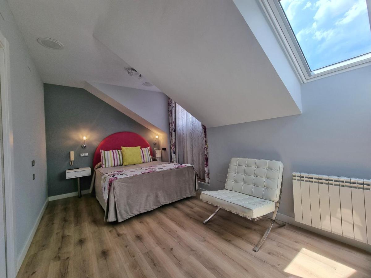 Hostal Sainz Riaño Eksteriør bilde